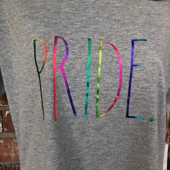 Rae Dunn "Pride" light gray tee size Medium - Picture 2 of 7